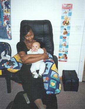 Axel-Gitego et sa maman Jeanne d'Arc se reposent